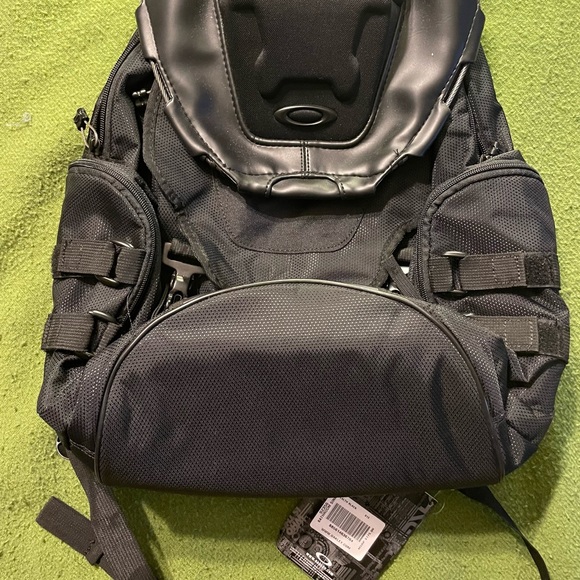 Oakley Bags Oakley Stealth Black Bathroom Sink Nwt Poshmark